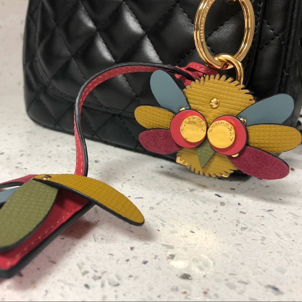 Burberry key ring (New one)